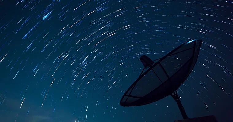 Antenna pointed to stars